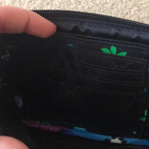 Vera Bradley wristlet. In pattern Midnight Blues. - Picture 5 of 7